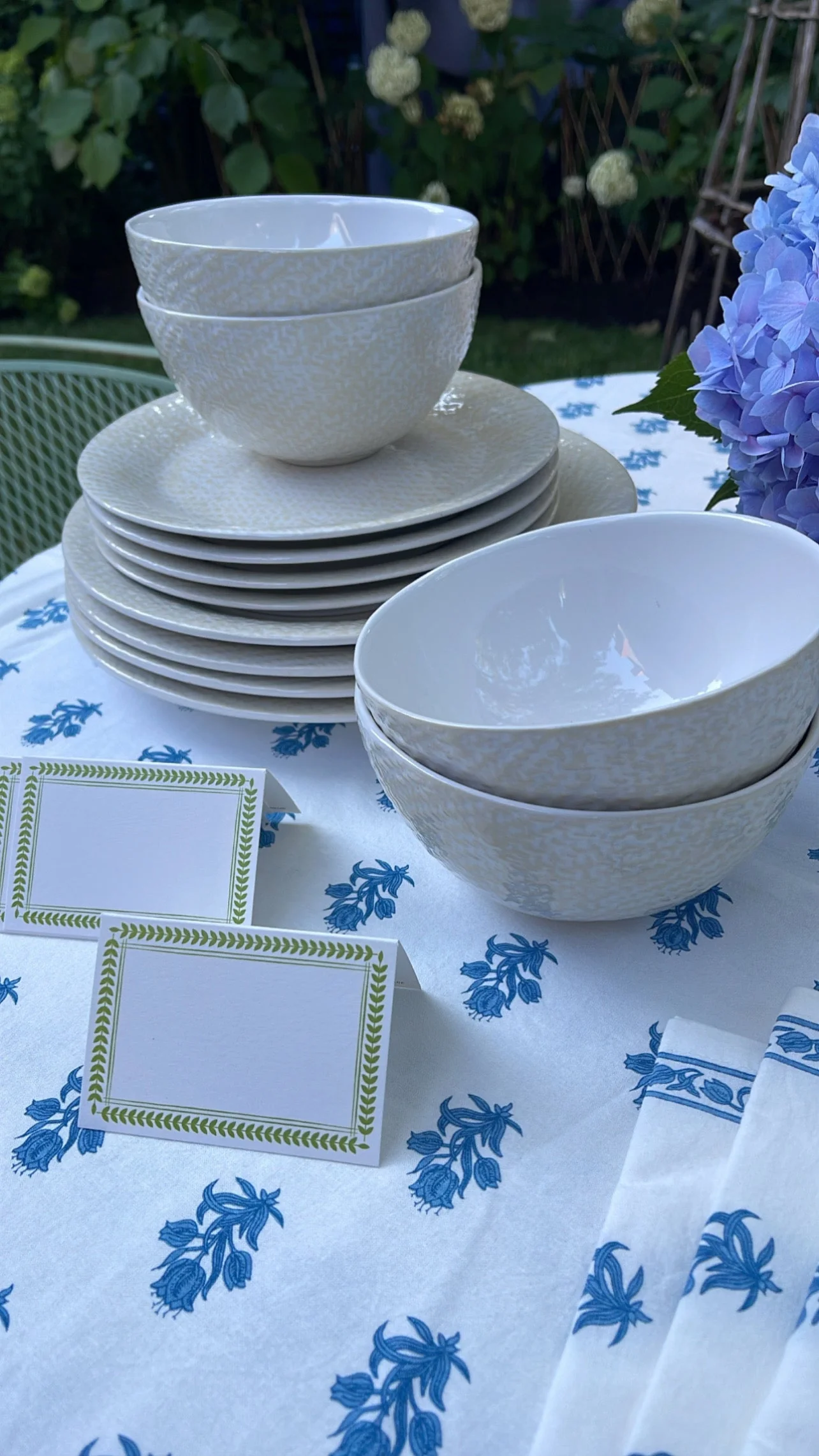 Cream-Glazed Dinnerware with Linen Texture - Image 5
