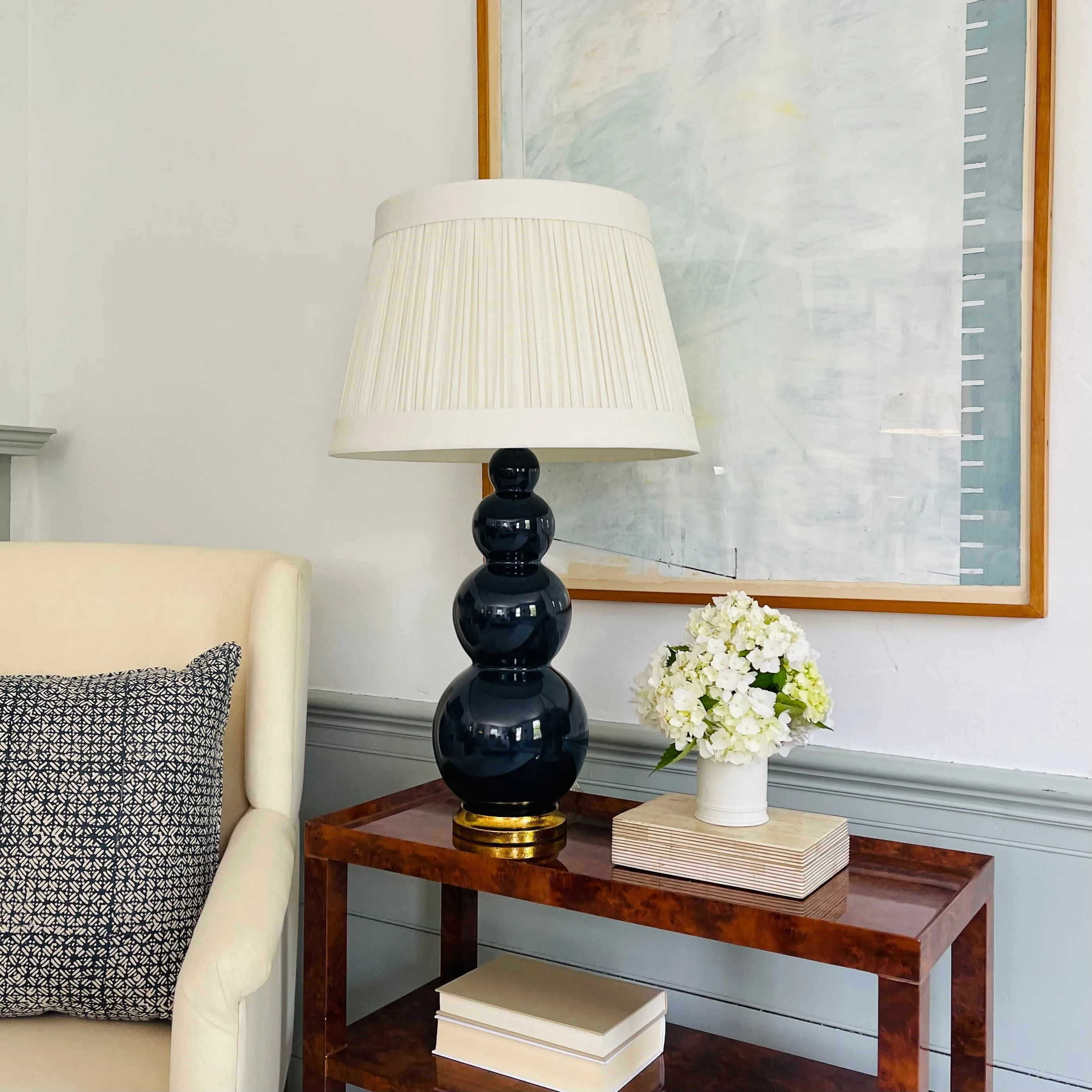 Pompeii Table Lamp in Midnight - Image 2