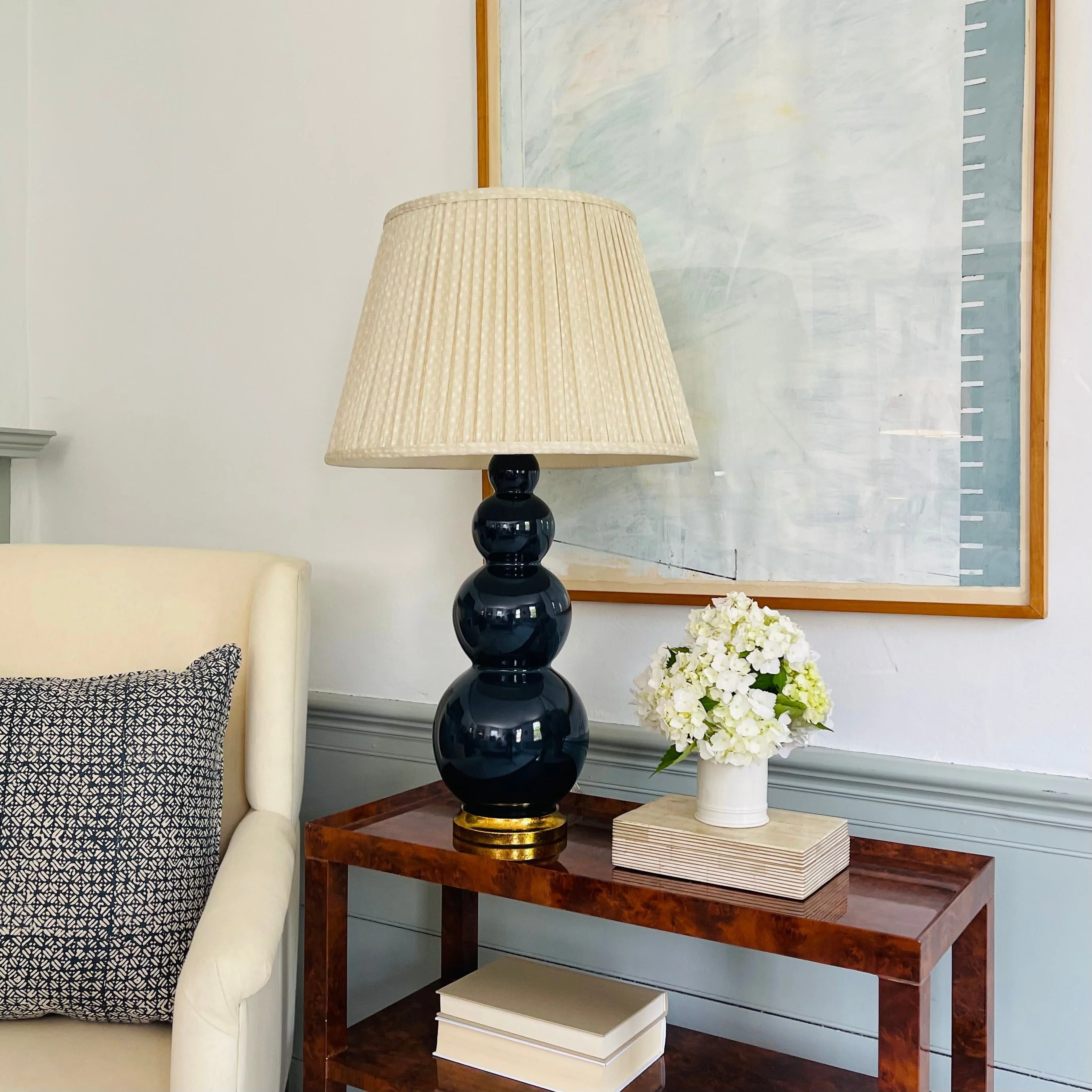 Pompeii Table Lamp in Midnight - Image 3
