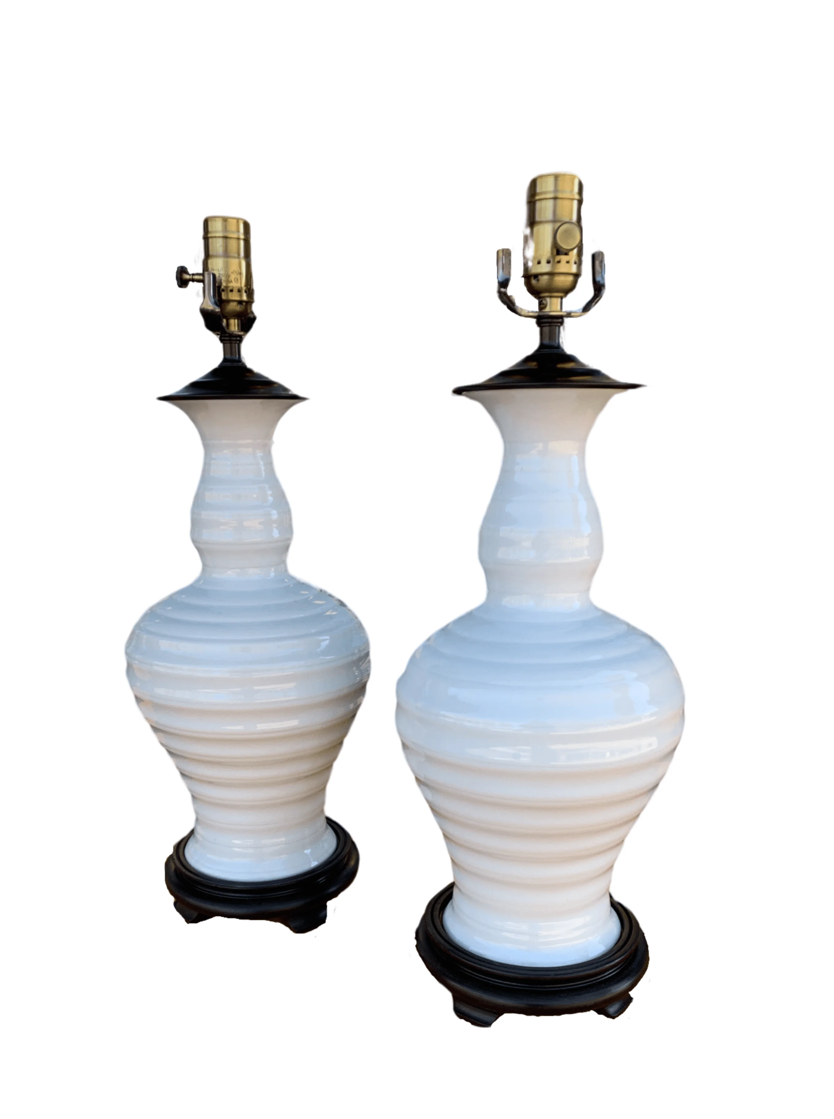 Ribbed Porcelain Vase, Now Mounted as a Lamp on Wood Base - Image 2