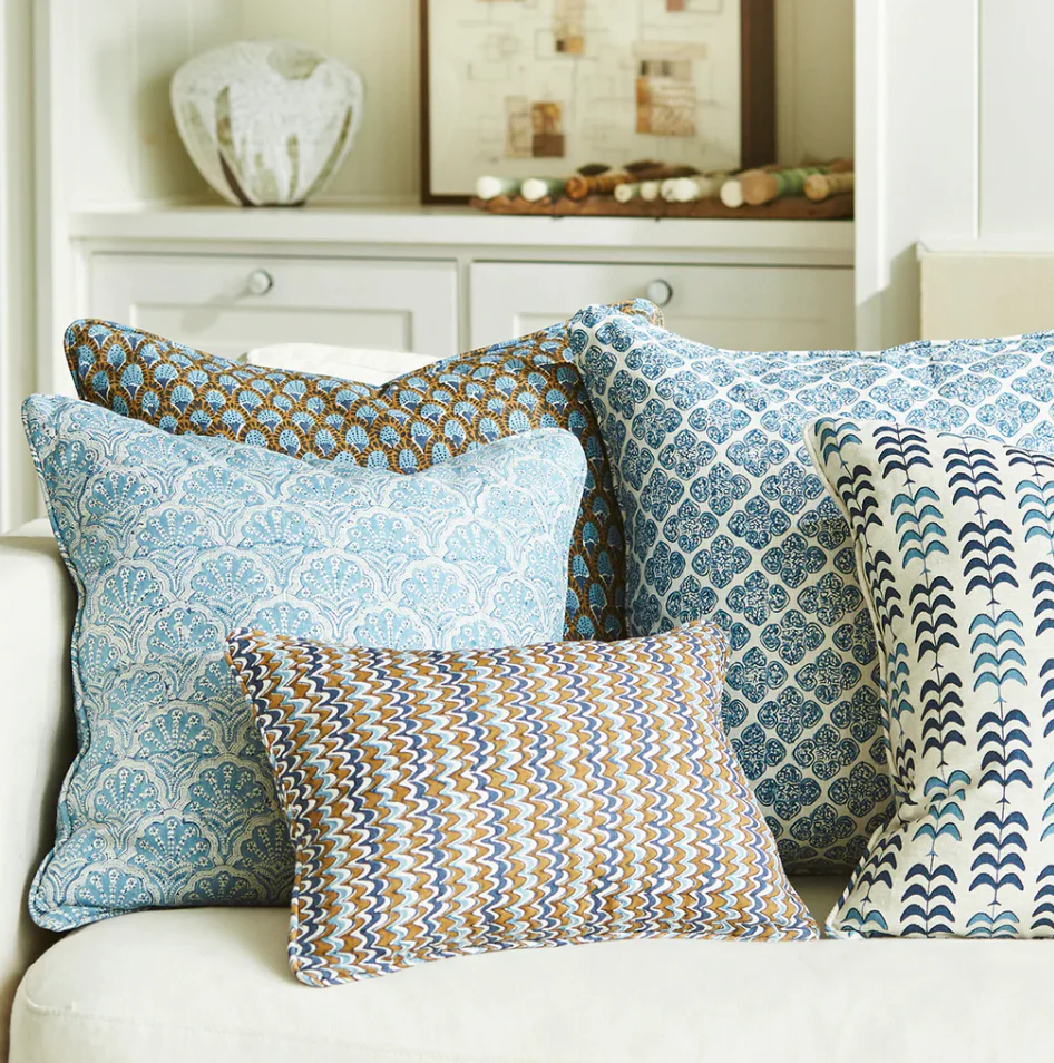 St. Tropez Azure Linen Cushion 20" x 20" - Image 3